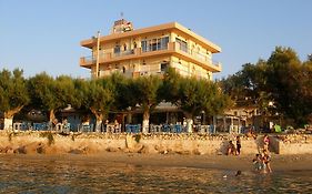 Melani Apartments