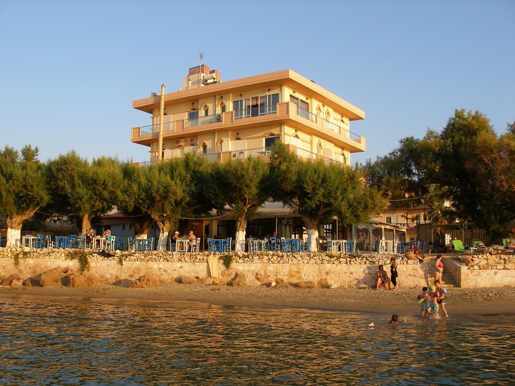 Melani Apartments La Canea Esterno foto